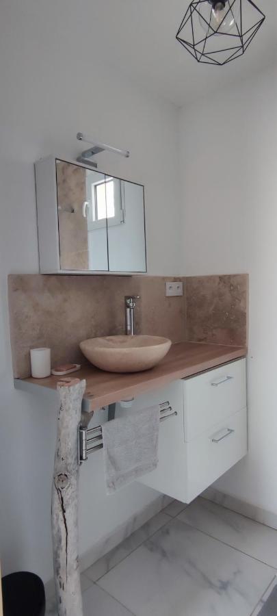 Appartement Au Coeur Des Rizieres 생 드 지로 외부 사진